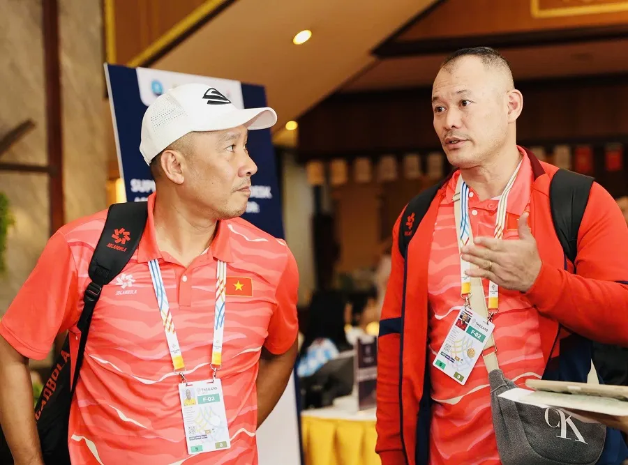 HLV Nguyễn Tuấn Kiệt sẽ có sự chuẩn bị tốt nhất để cầu thủ bắt đầu tranh tài ngày 10-12. Ảnh: DŨNG PHƯƠNG