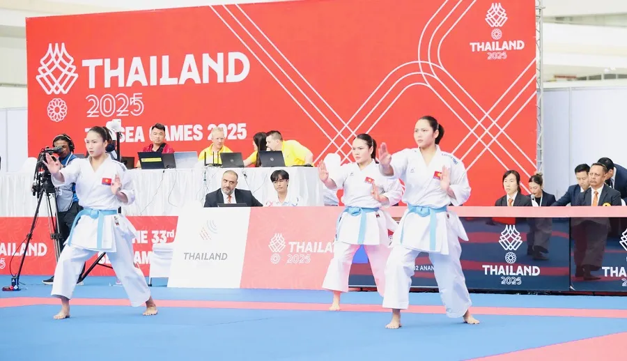 Võ sĩ kata nữ Việt Nam đã giành được HCV tại SEA Games 33-2025. Ảnh: DP