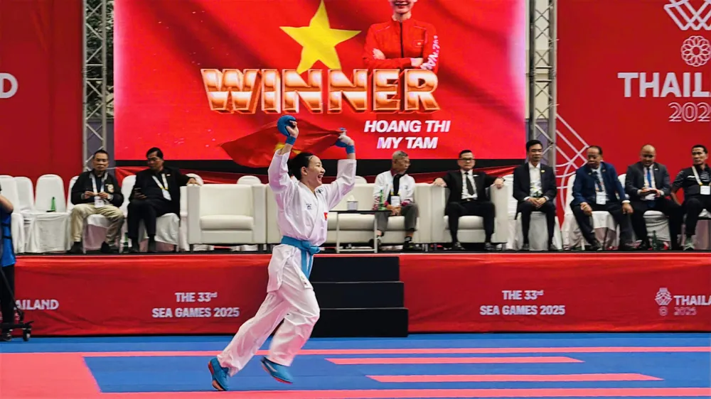 Hoàng Thị Mỹ Tâm bảo vệ thành công tấm HCV của mình tại SEA Games 33-2025. Ảnh: DŨNG PHƯƠNG