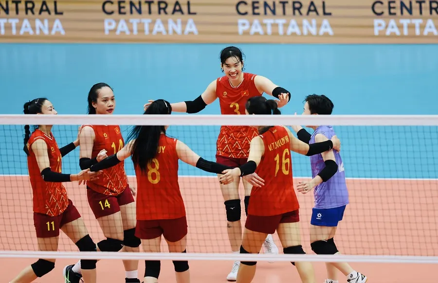 Đội tuyển bóng chuyền nữ Việt Nam sẽ thi đấu bán kết trong ngày 14-12. Ảnh: DŨNG PHƯƠNG