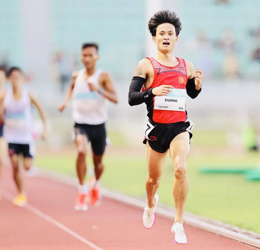Nguyễn Trung Cường tiếp tục thi đấu ngày cuối để tìm thêm huy chương cho điền kinh Việt Nam. Ảnh: DŨNG PHƯƠNG