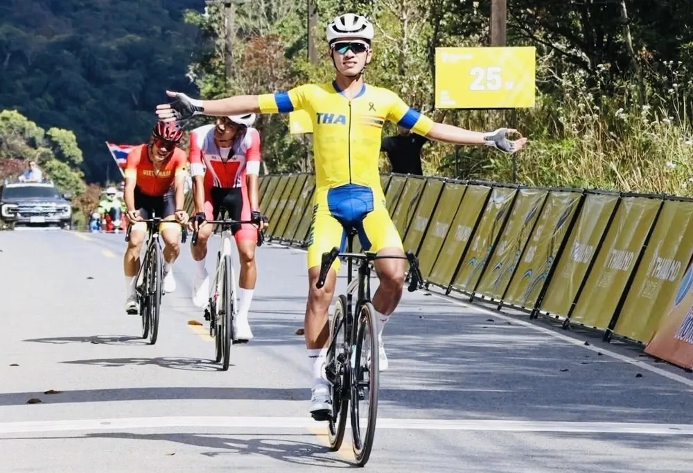 Phạm Lê Xuân Lộc về thứ 3 trong cuộc đua cá nhân xe đạp đường trường lần này. Ảnh: ĐOÀN TTVN