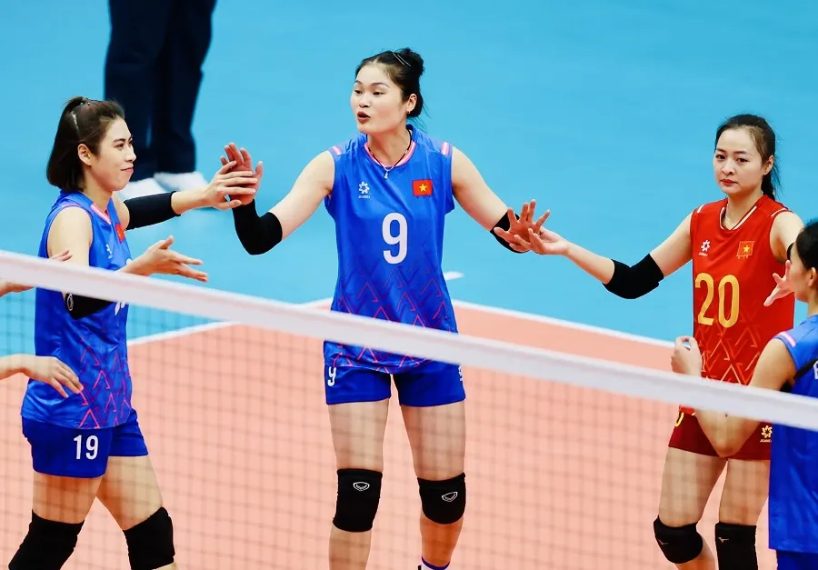 Chủ công Nguyễn Thị Uyên (9) sẽ tìm những cơ hội mới nếu không tái ký hợp đồng cùng đội nữ Hưng Yên. Ảnh: DŨNG PHƯƠNG