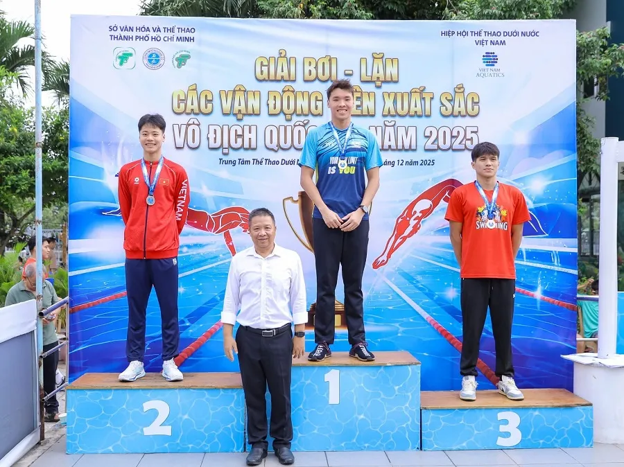 Tuyển thủ Lương Jeremie Loic Nino của đội TPHCM đã giành HCV trong ngày đầu của giải. Ảnh: Vasa