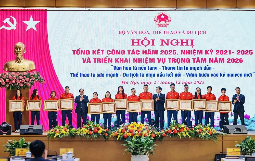 Các gương mặt tiêu biểu đã được nhận Bằng khen của Thủ tướng Chính phủ. Ảnh: HOÀNG MỸ TÂM