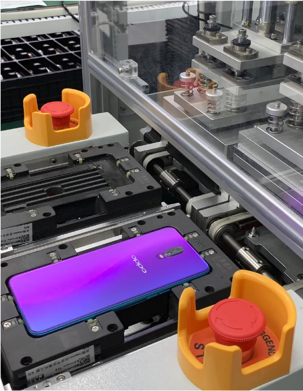 Có gì bên trong nhà máy sản xuất smartphone của OPPO? ảnh 8