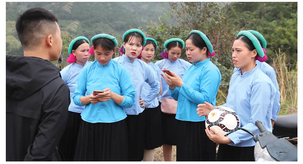 Những nữ cầu thủ ở Húc Động ảnh 3