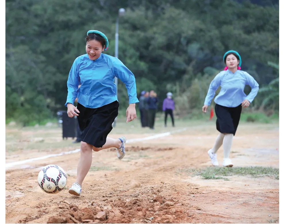 Những nữ cầu thủ ở Húc Động ảnh 10