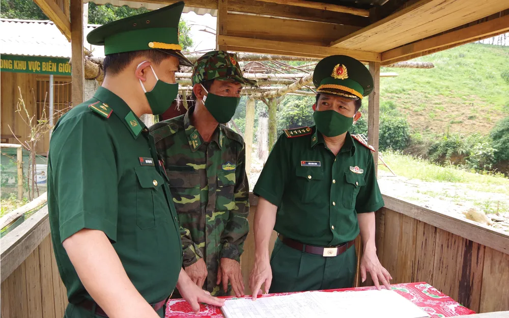 “Lá chắn thép” khép kín vùng biên ảnh 1