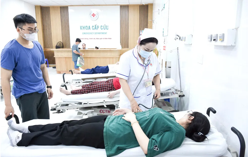 No luc kham benh-h-16.jpg