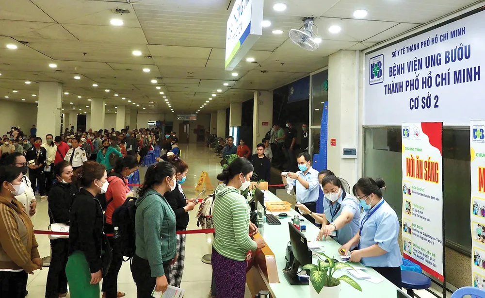 No luc kham benh-h-6.jpg