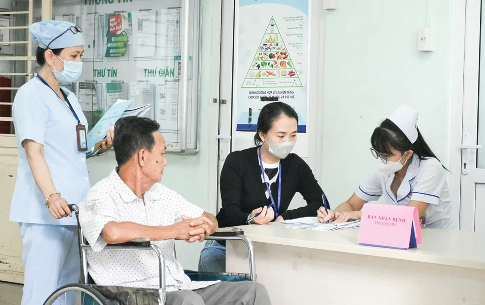 No luc kham benh-h13.jpg