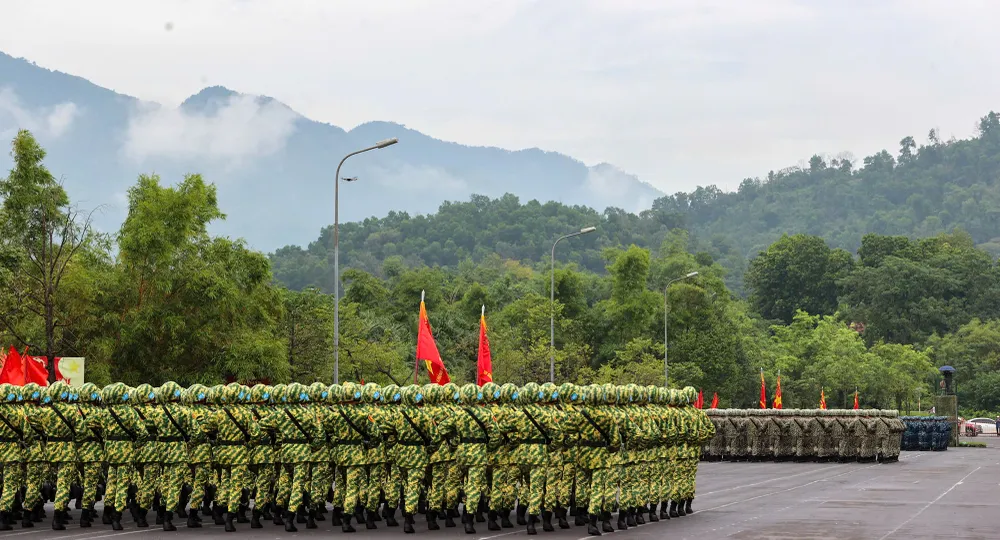 Ảnh: ĐỖ TRUNG anh-tong-cuc-chinh-tri-kiem-tra-hop-luyen-18-7429-513.jpg.jpg