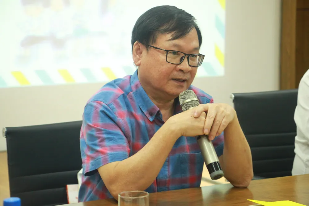 Nhà văn Nguyễn Nhật Ánh gây hứng thú với “Cảm ơn người lớn” ảnh 2 Nhà văn Nguyễn Nhật Ánh gây hứng thú với “Cảm ơn người lớn” ảnh 2