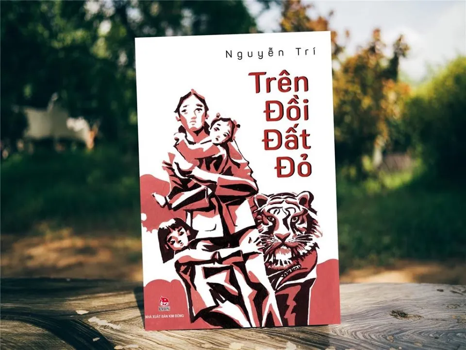 Những đứa trẻ nghèo “Trên Đồi Đất Đỏ” ảnh 1 Những đứa trẻ nghèo “Trên Đồi Đất Đỏ” ảnh 1
