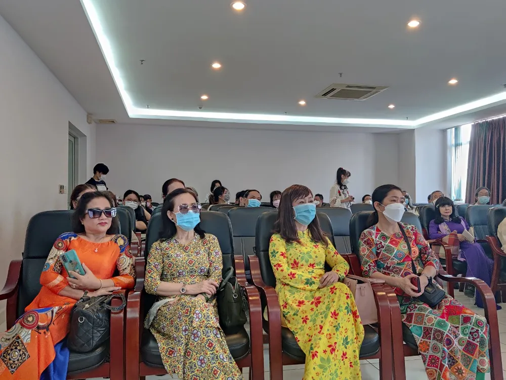 Tưởng nhớ nhà thơ Đoàn Vị Thượng và ra mắt tập thơ “Thơ tình và những bài áo trắng”  ảnh 2