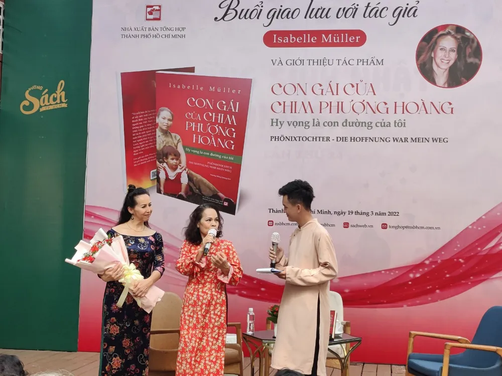 “Con gái của chim Phượng hoàng” và hành trình kiếm tìm hạnh phúc ảnh 5 “Con gái của chim Phượng hoàng” và hành trình kiếm tìm hạnh phúc ảnh 5