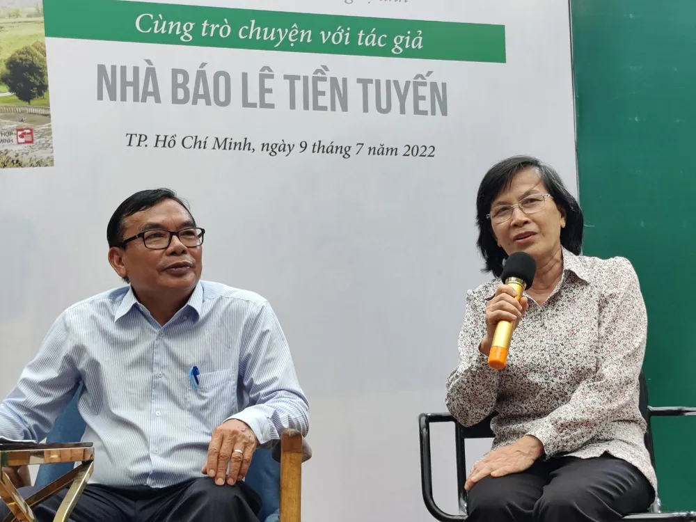 Cùng nhà báo Lê Tiền Tuyến nhìn ra thế giới ảnh 2