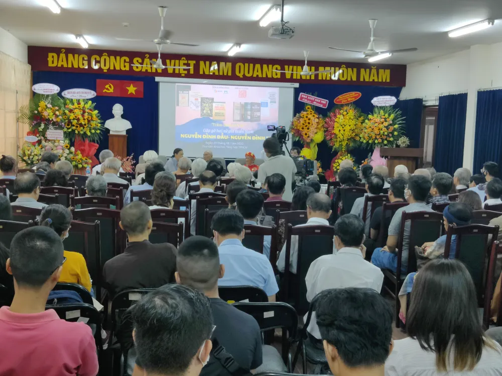 Hai sử gia trăm tuổi trò chuyện về lịch sử ảnh 3