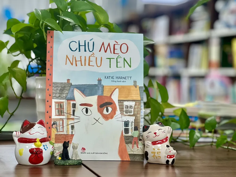 Chú mèo nhiều tên mang tới thông điệp về tình yêu thương Chú mèo nhiều tên mang tới thông điệp về tình yêu thương