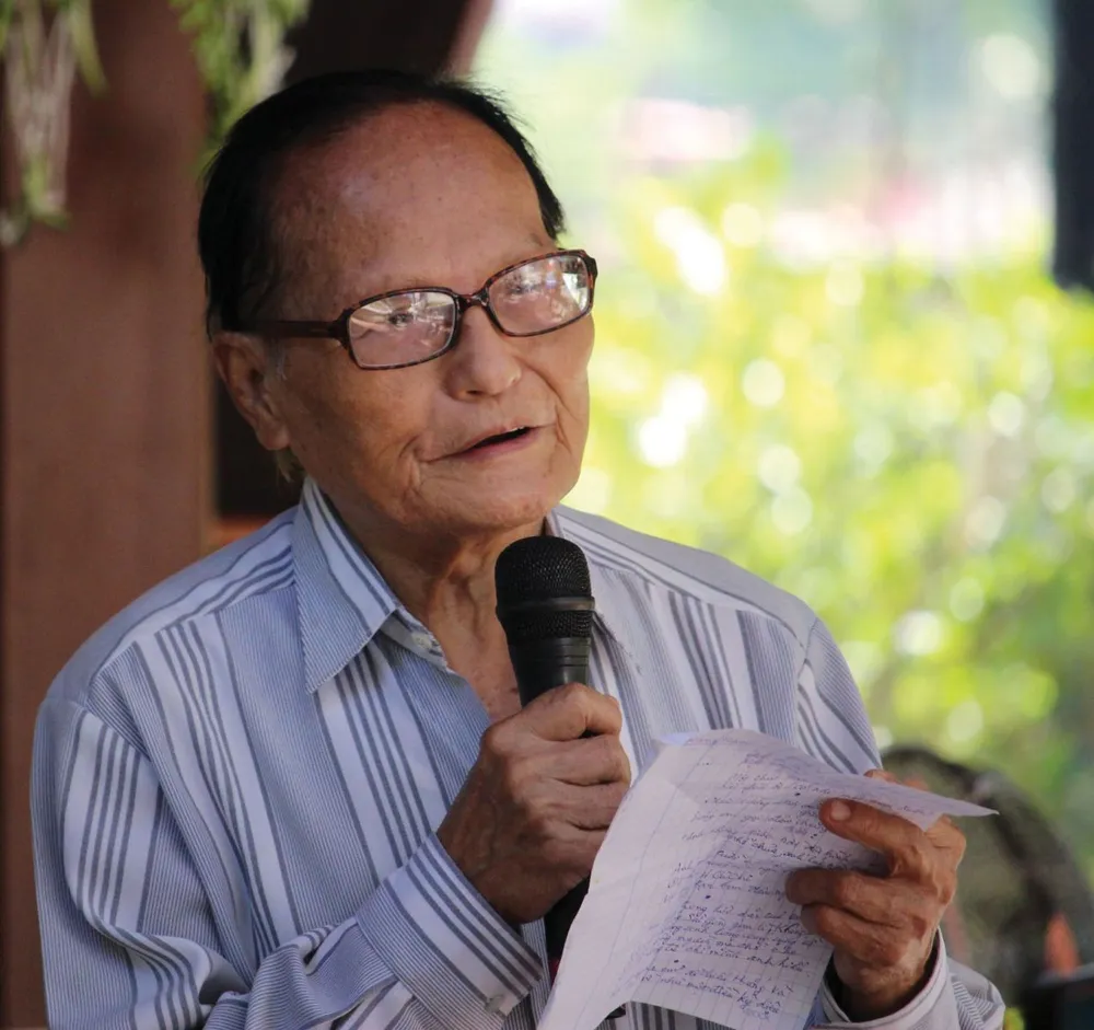 Nhà thơ Giang Nam Nhà thơ Giang Nam