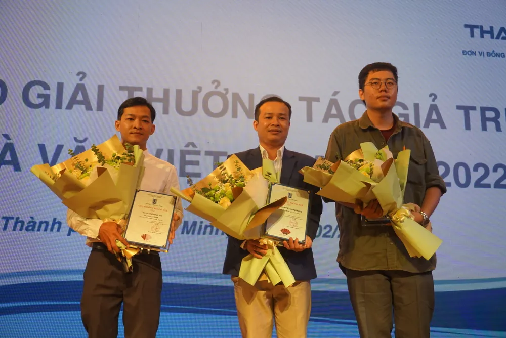 Từ trái qua: Trần Đức Tín, Lê Vũ Trường Giang và Trần Duy Bảo Khang Từ trái qua: Trần Đức Tín, Lê Vũ Trường Giang và Trần Duy Bảo Khang