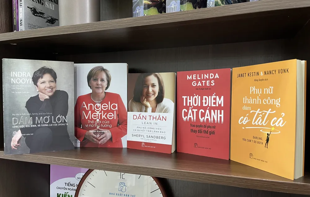 Nhiều phụ nữ đã phải vượt qua rất nhiều định kiến về giới cũng như những thách thức trong công việc để đạt được thành công hiện tại Nhiều phụ nữ đã phải vượt qua rất nhiều định kiến về giới cũng như những thách thức trong công việc để đạt được thành công hiện tại