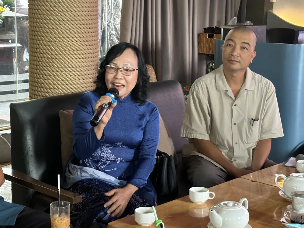 Bà Đào Thúy Hằng, con gái đầu của nhà văn Sơn Nam, chia sẻ về những kỷ niệm với cha mình