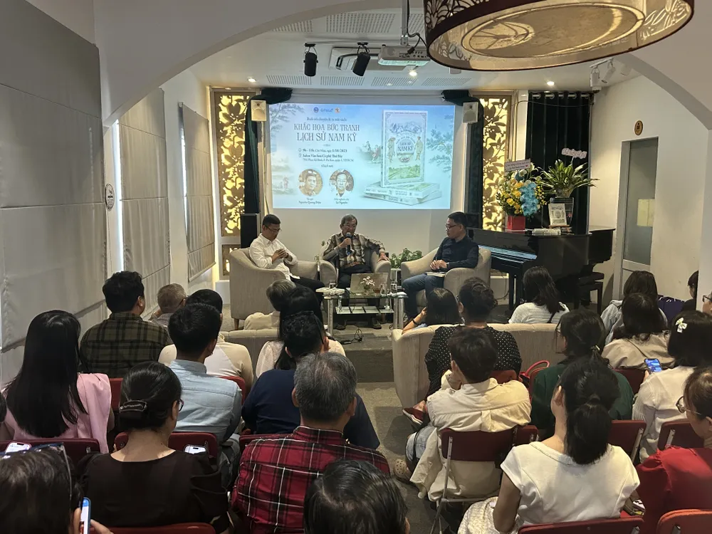 Đông đảo bạn đọc, trong đó nhiều bạn đọc trẻ đã quan tâm đến dự Đông đảo bạn đọc, trong đó nhiều bạn đọc trẻ đã quan tâm đến dự