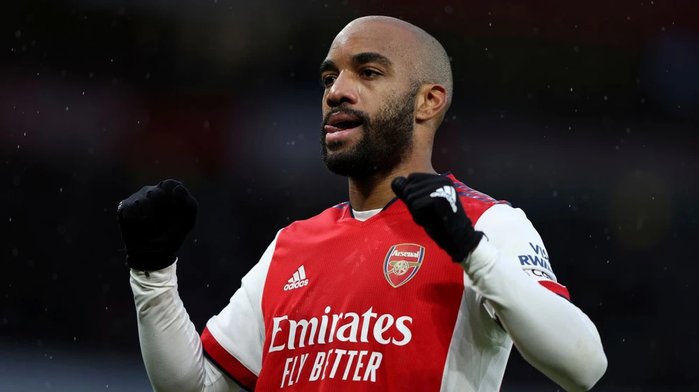 Lyon là một bến đỗ tiềm năng của Lacazette sau khi rời Arsenal