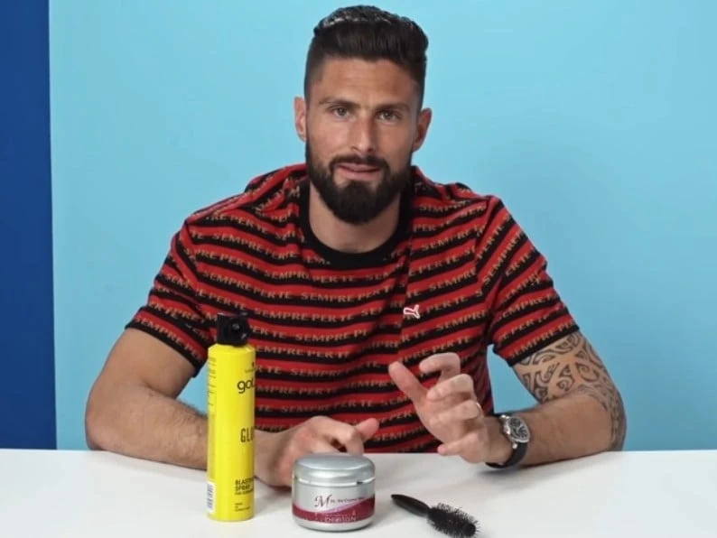 Giroud chia sẻ về bí quyết làm tóc trước mỗi trận đấu