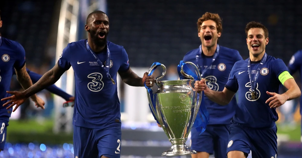 Lần lượt Rudiger, Alonso và Azpilicueta chuẩn bị rời Chelsea...