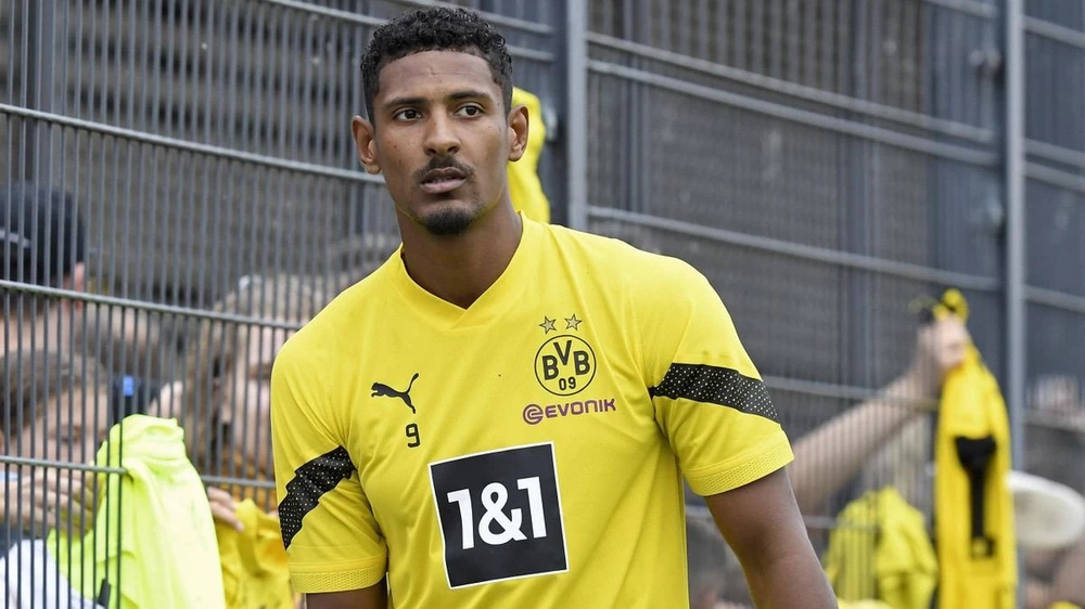 Dortmund sẽ vắng Haller một thời gian