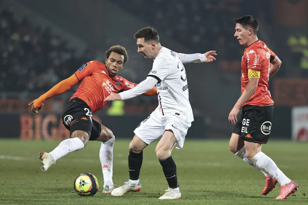 Messi chạm trán Lorient mùa trước