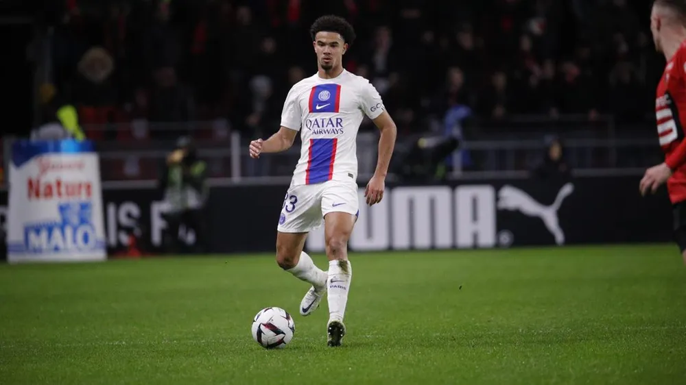 Sao trẻ Zaire-Emery bị thay ngay hiệp 2