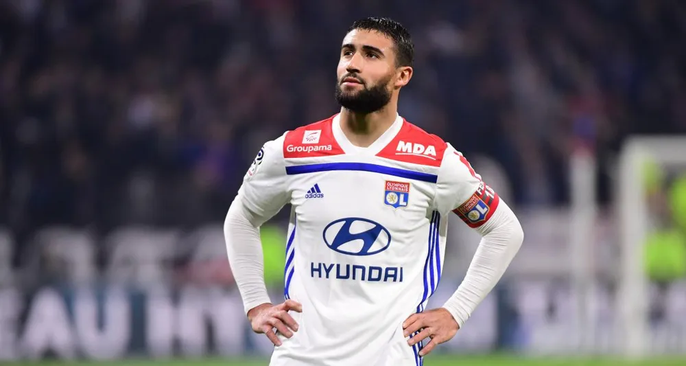 Fekir cay đắng rời Lyon vì... để râu