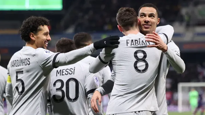 Fabian Ruiz (số 8) tỏa sáng