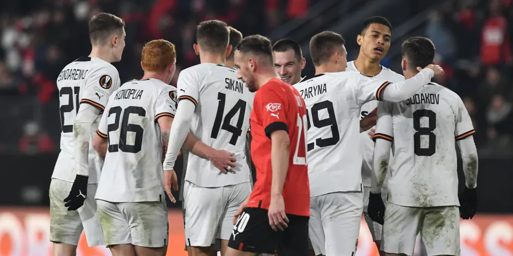 Shakhtar loại Rennes