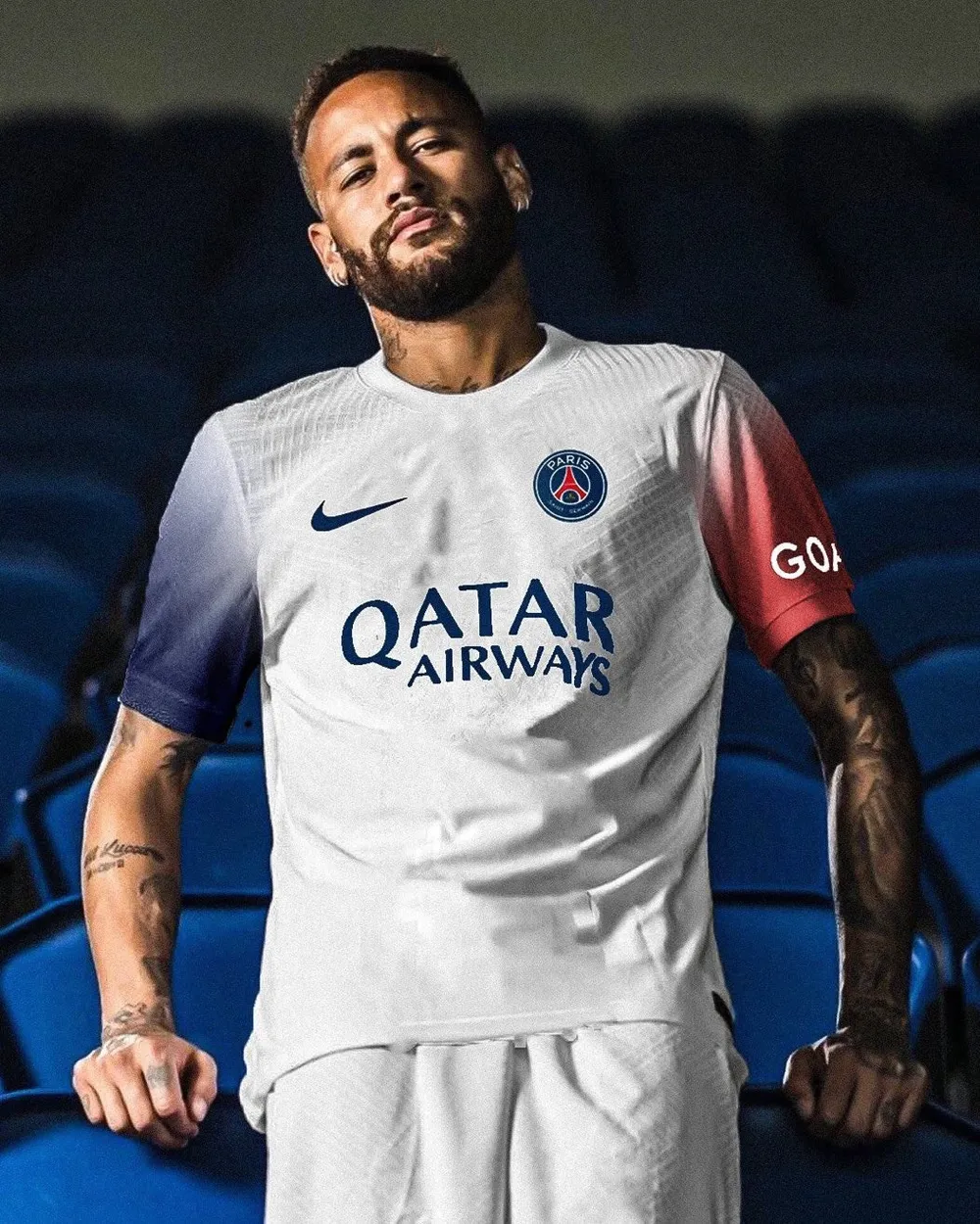 Áo đấu thứ hai dựa trên lá cờ Pháp