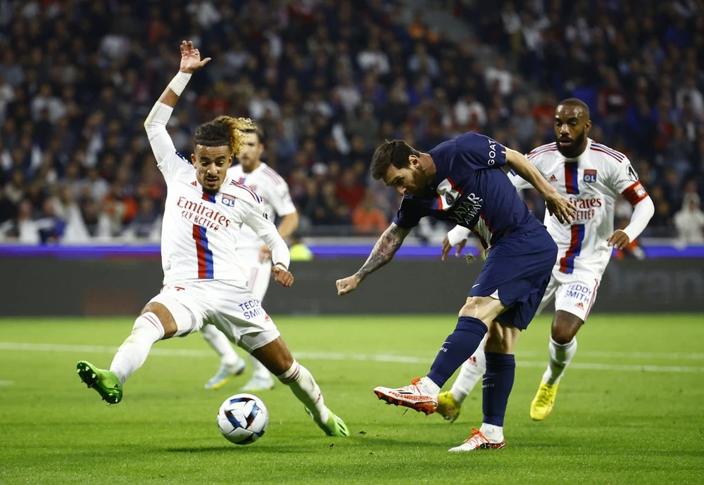 Messi từng ghi bàn "kết liễu" Lyon