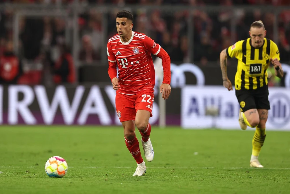 Cancelo "bít cửa" ở lại Bayern?