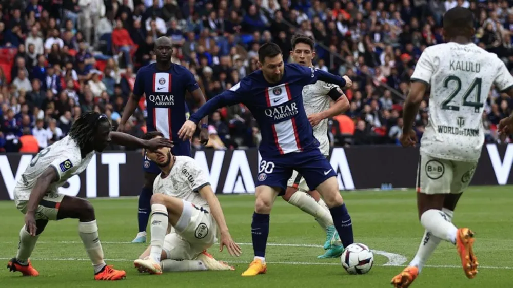 Thất bại Lorient là nguyên nhân gián tiếp khiến Messi bị PSG kỷ luật Thất bại Lorient là nguyên nhân gián tiếp khiến Messi bị PSG kỷ luật