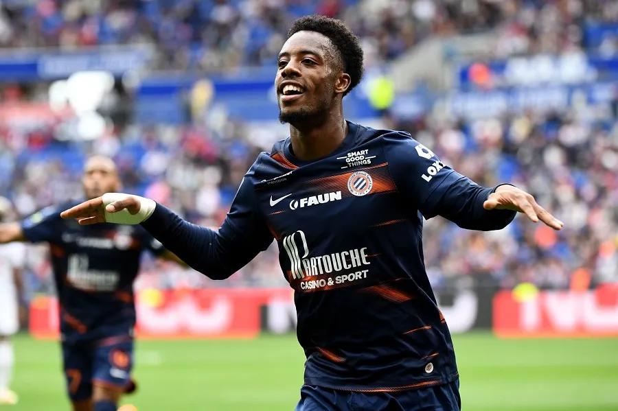 Elye Wahi cũng lập poker vào lưới Lyon Elye Wahi cũng lập poker vào lưới Lyon