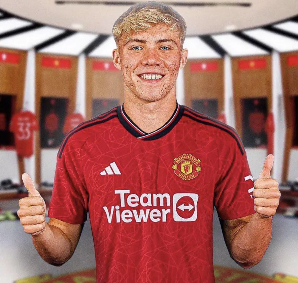 Hojlund chuẩn bị ra mắt Man United Hojlund chuẩn bị ra mắt Man United
