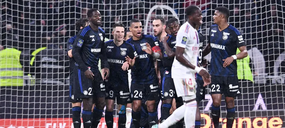 Strasbourg vừa đánh bại Lyon