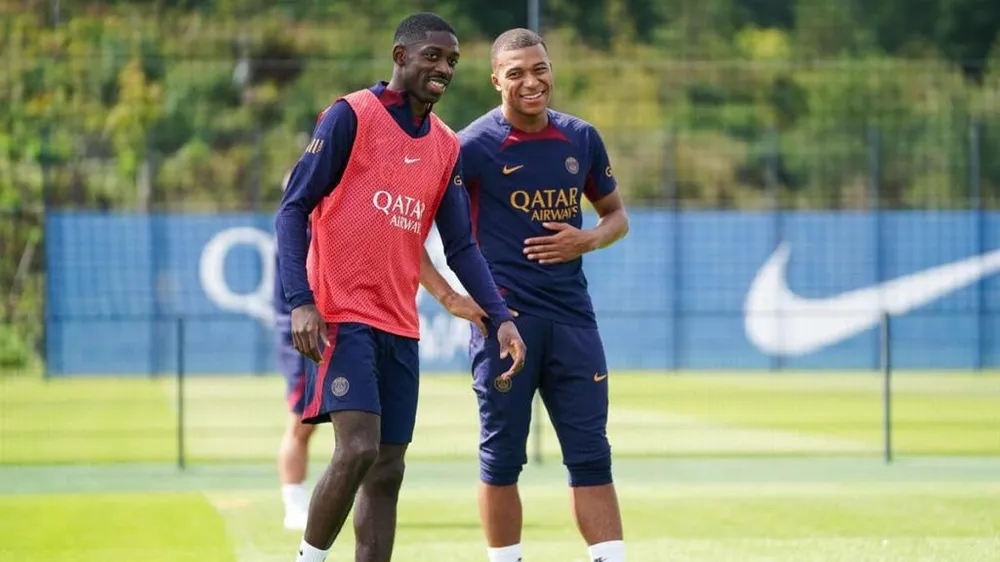 Dembele tập luyện tại PSG cùng Mbappe
