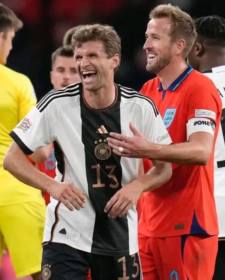 Kane và Muller khi chạm trán ở cấp độ đội tuyển quốc gia