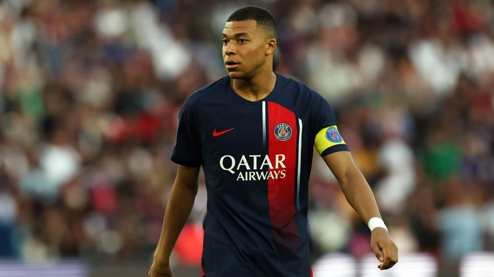 Mbappe không được làm đội trưởng PSG