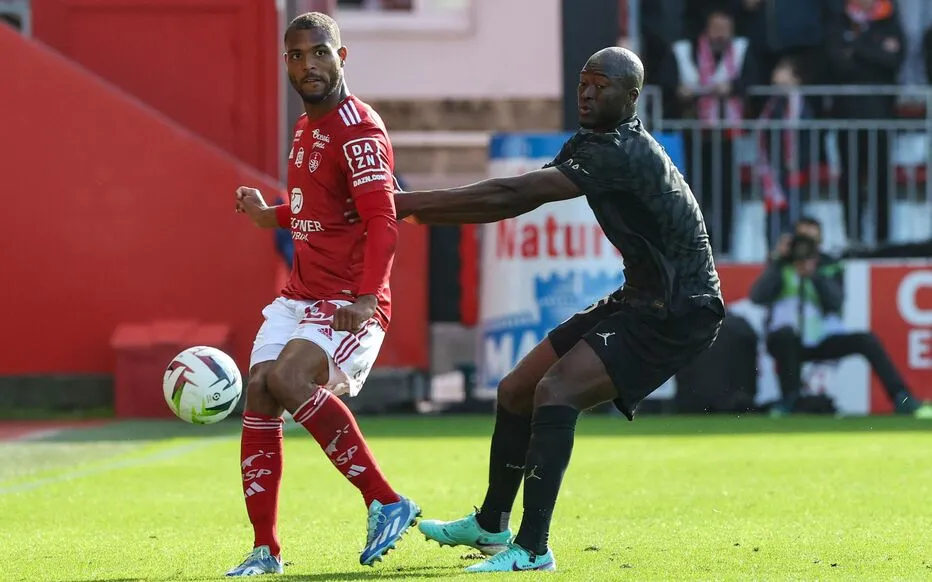 Brest gây ra rất nhiều khó khăn cho PSG