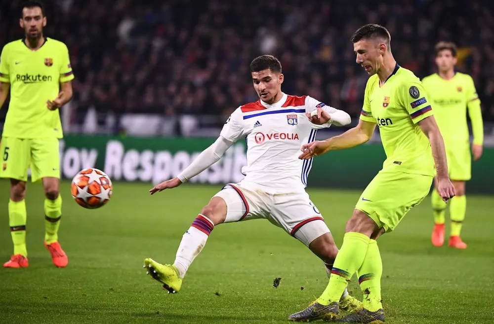 Lenglet chạm trán Lyon thời còn chơi cho Barca vna-potal-world-cup-2022-thua-1-3-truoc-senegal-chu-nha-qatar-bi-loai-stand-1849.jpg